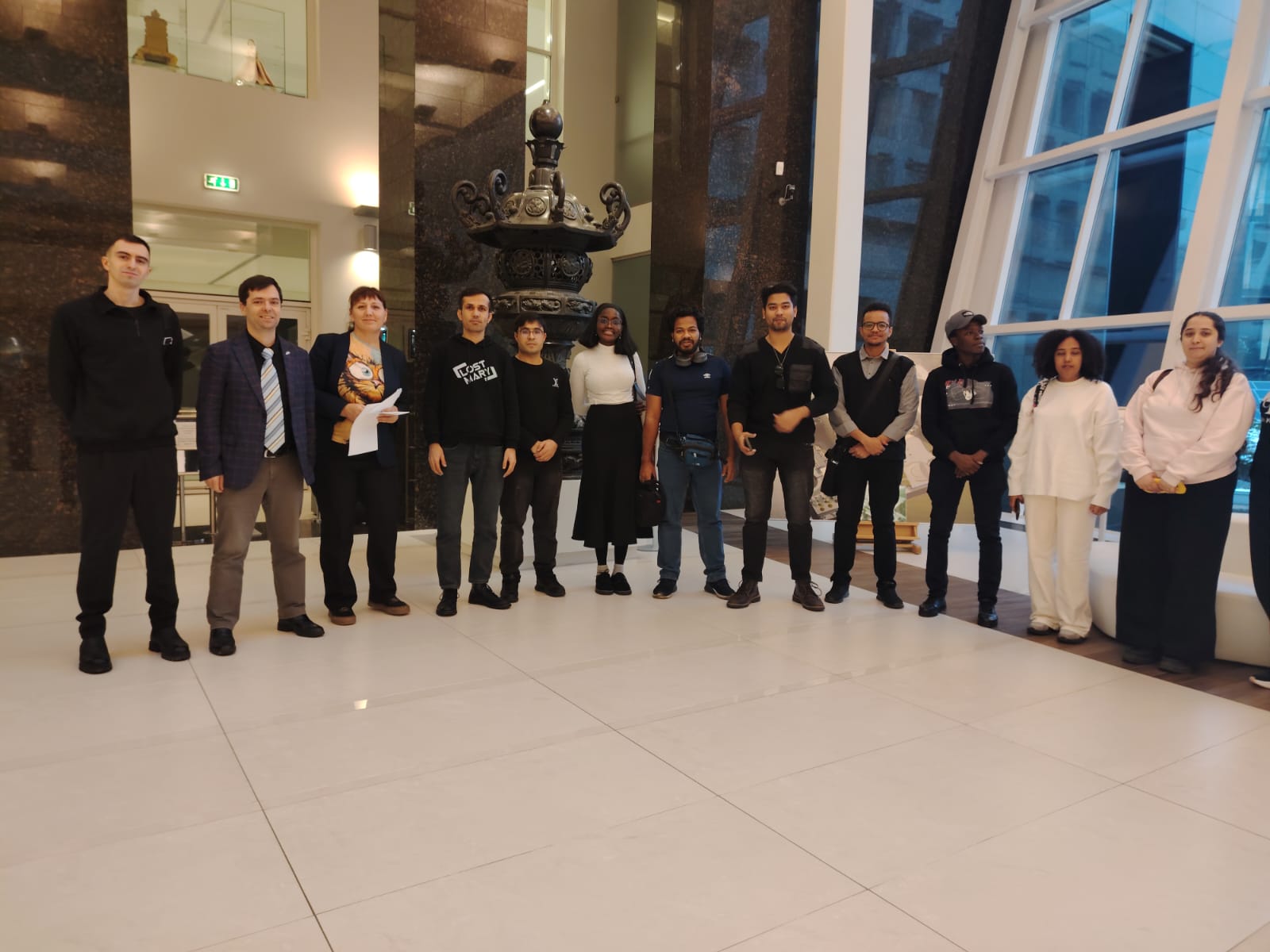 Студенты международной магистерской программы «Гражданское строительство» посетили РХЦ «Старая деревня» Государственного Эрмитажа