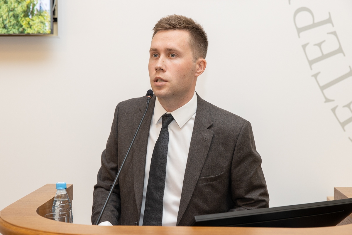 Проректор Максим Пашоликов представил итоги работы Фонда целевого капитала СПбПУ на заседании Президиума Учёного совета
